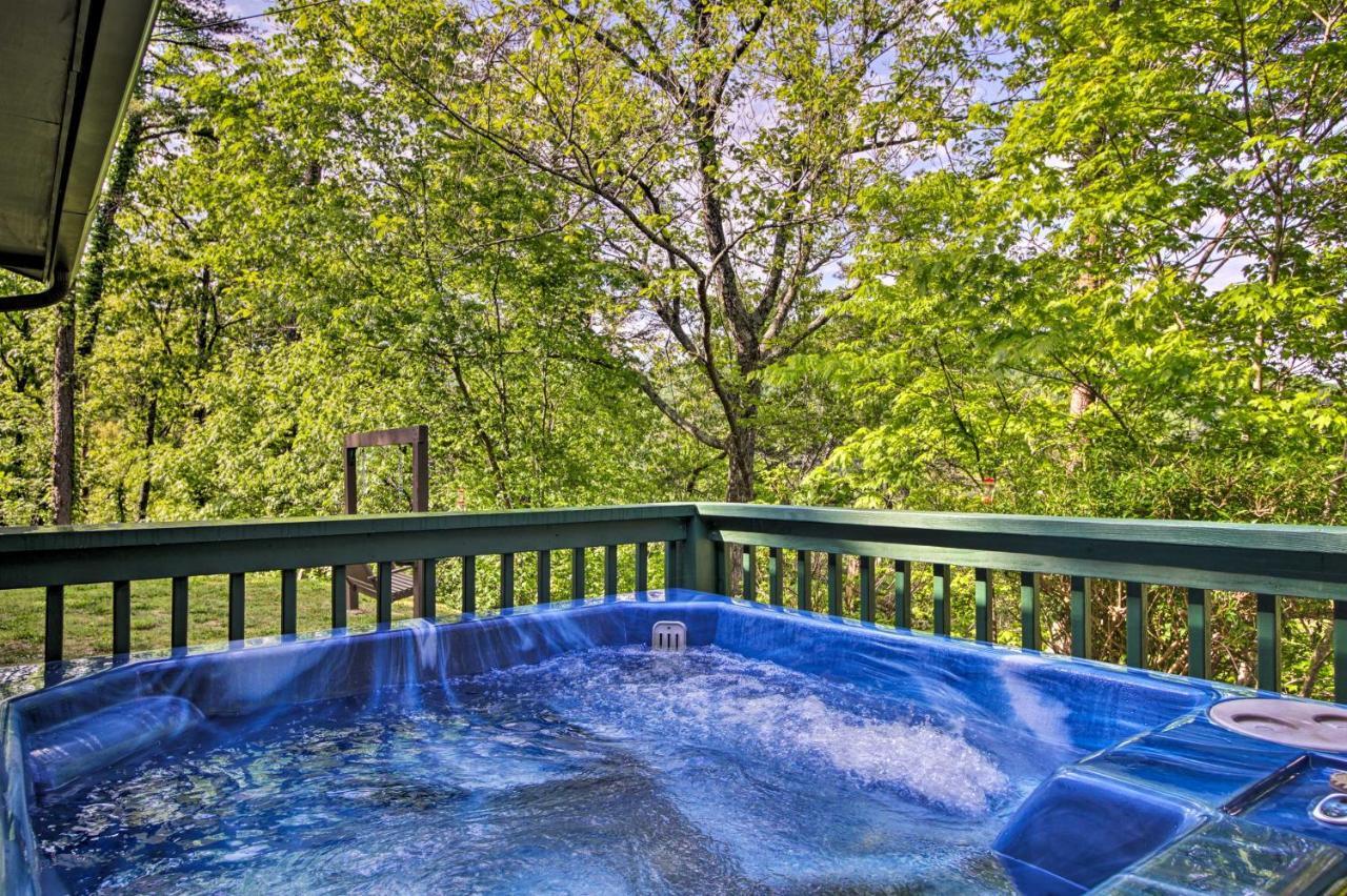 Secluded Cabin With Hot Tub, 3 Mi To Pigeon Forge! Sevierville Exteriér fotografie